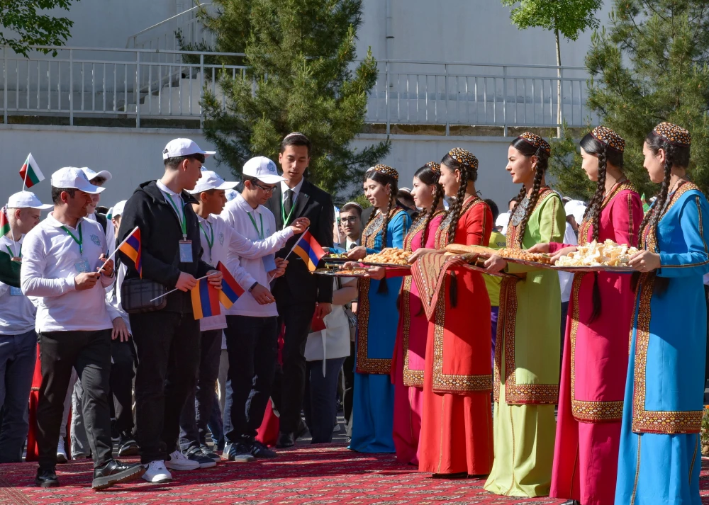 AŞGABAT ŞÄHERINDE MEKDEP OKUWÇYLARYNYŇ II HALKARA  MATEMATIKA OLIMPIADASY ÖZ IŞINE BAŞLADY